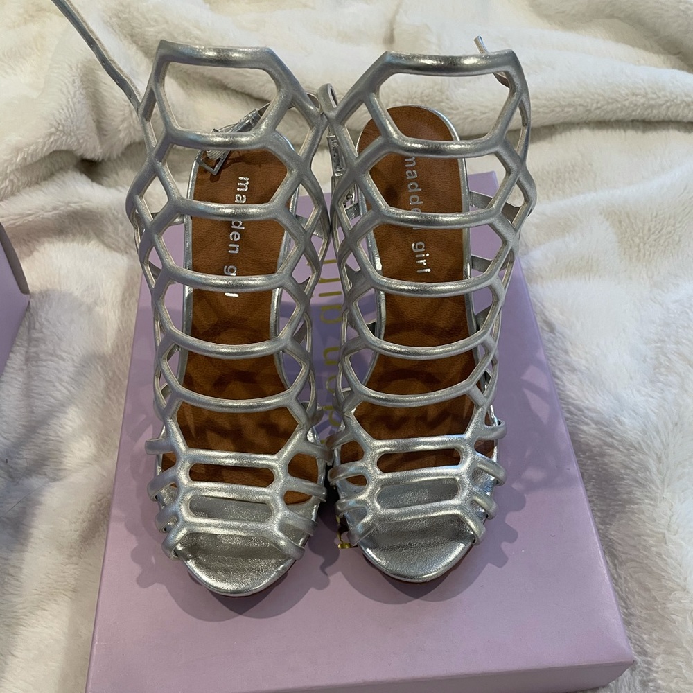 Steve Madden Heels Silver Size 6.5
